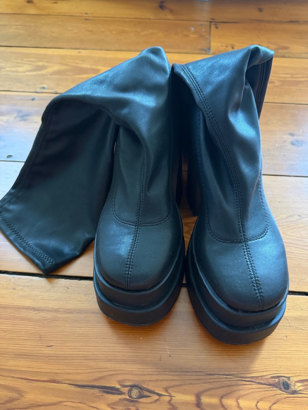 Steve Madden Cypress Platform Boots size 6 black - Picture 5 of 5